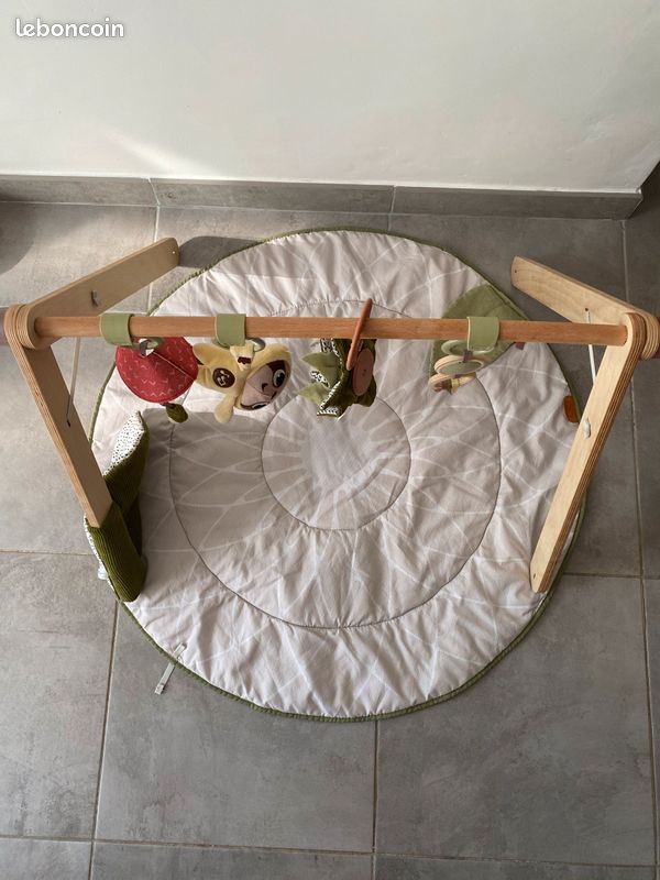 Tapis d’éveil avec arche en bois (image 2)