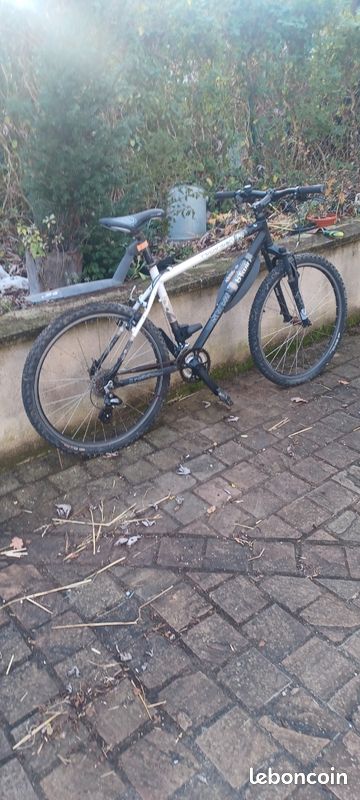 Vélo VTT adolescent (image 1)