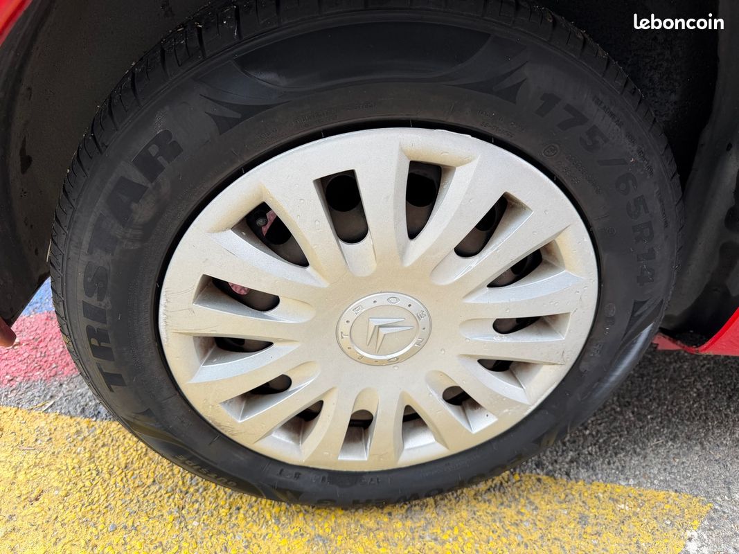 Citroën C2 1.4 i 75 CV / Ecran Navigation / CLIM / (image 15)