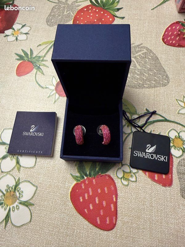 Boucles d'oreille - jaspe véritable et cristal rouge - neuf - yobijou - Montres & Bijoux