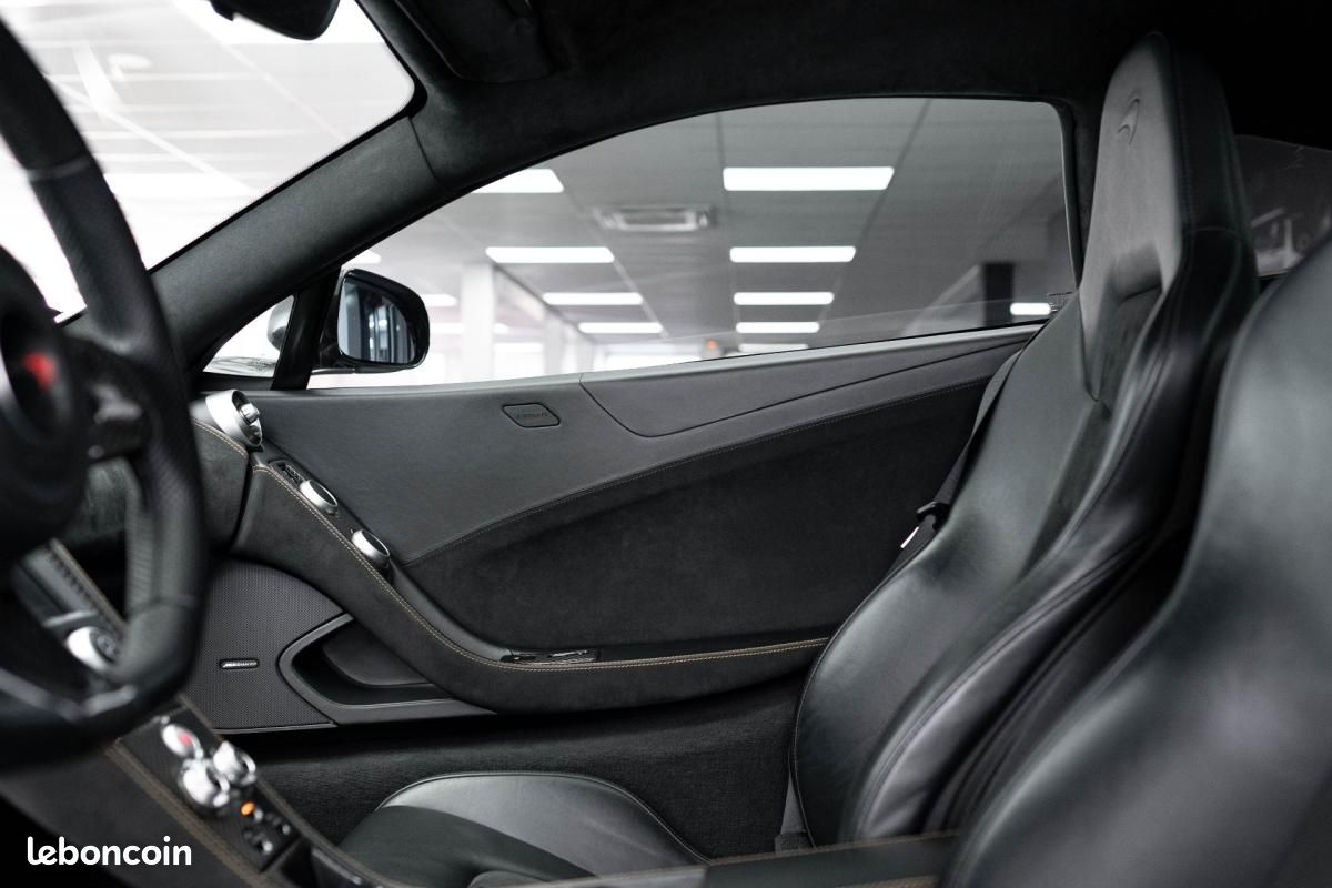 McLaren MP4-12C MP4 Coupe (image 22)