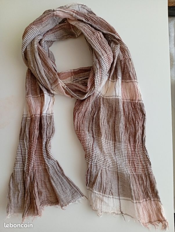 Foulard (image 1)
