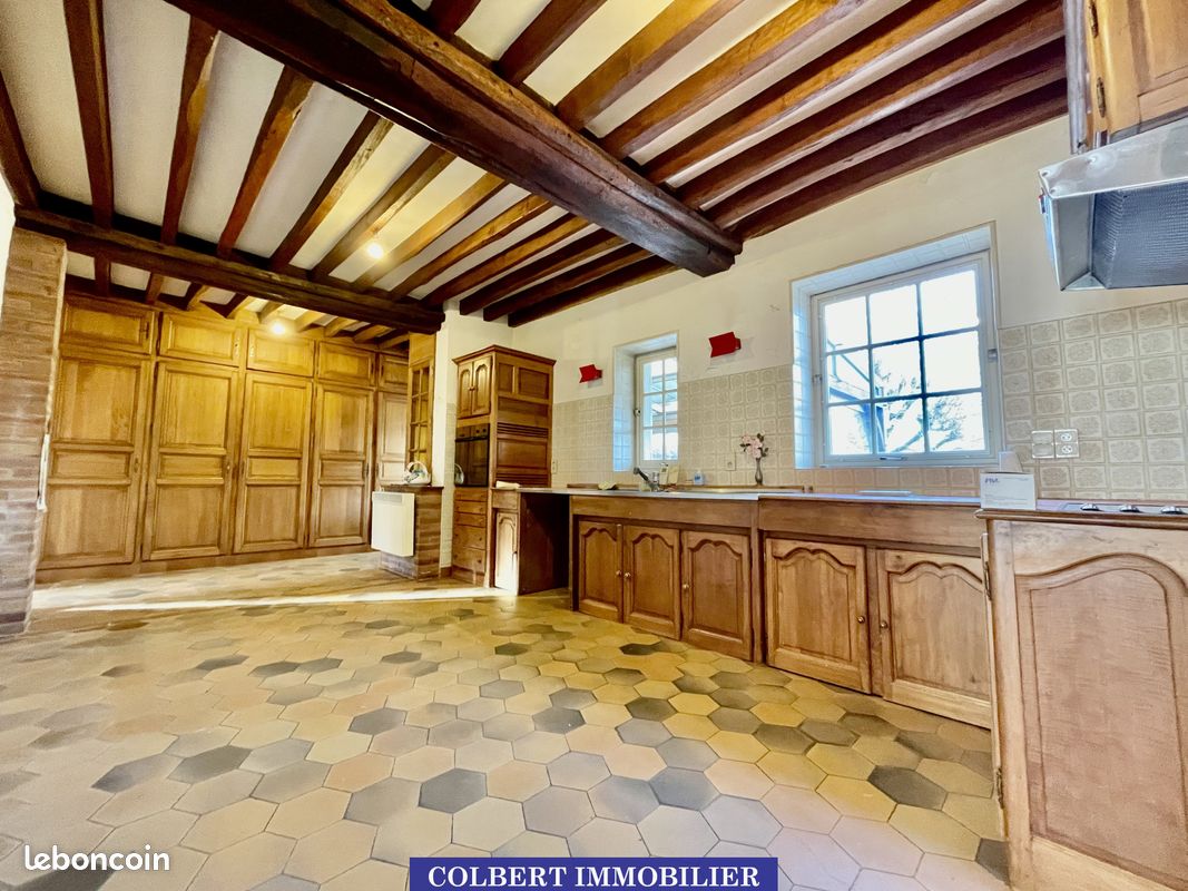 Maison 7 pièces 230 m² · à Héry · 230 m² · 202 000 €