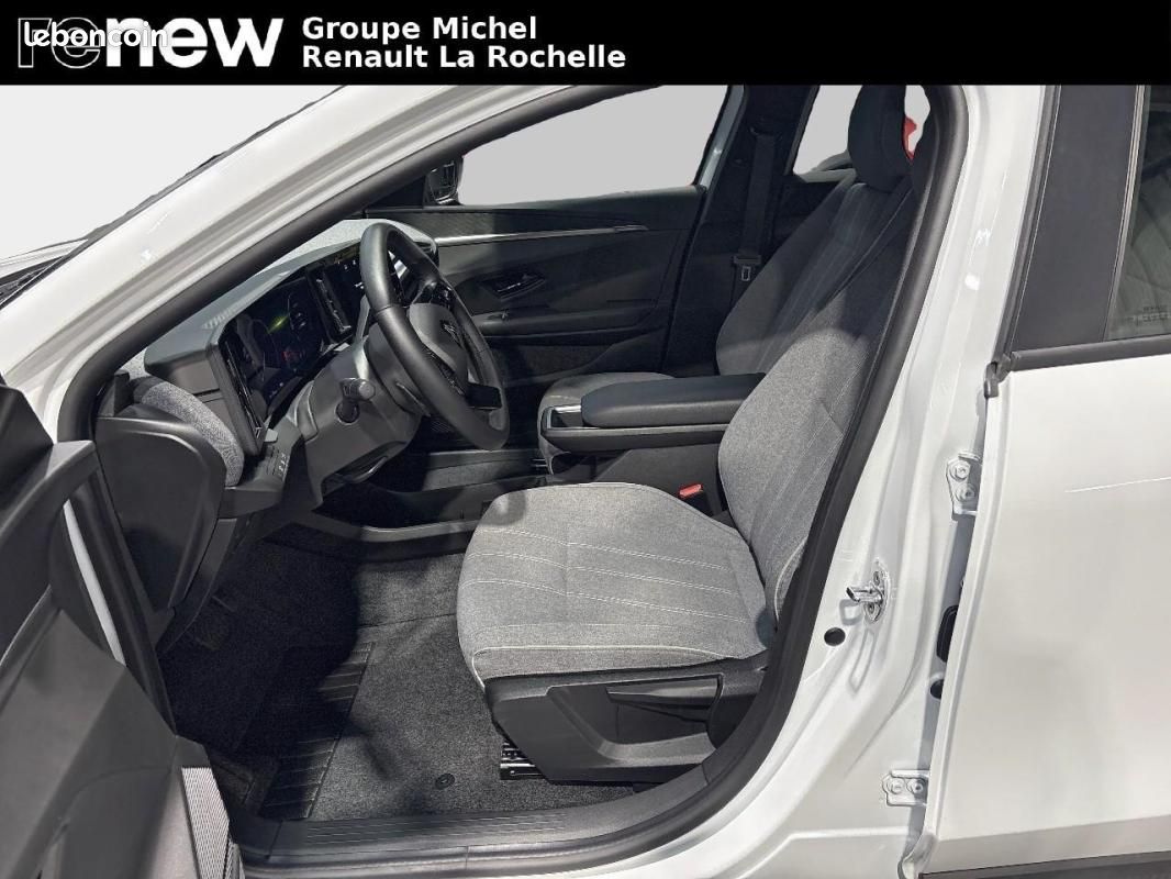 Renault Mégane E-TECH EV40 130ch standard charge Equilibre (image 9)