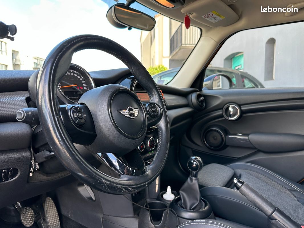 MINI HATCH 5 PORTES Cooper D 116 ch Pack Chili (image 10)