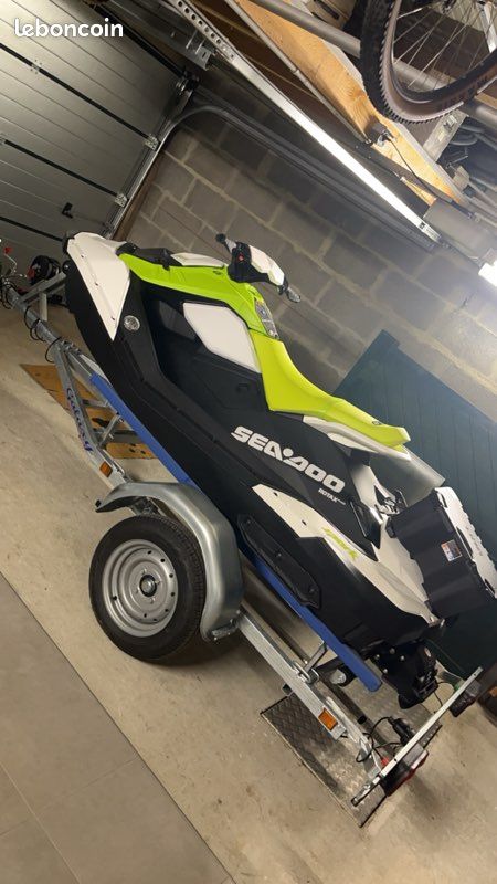 Jet ski spark (image 3)