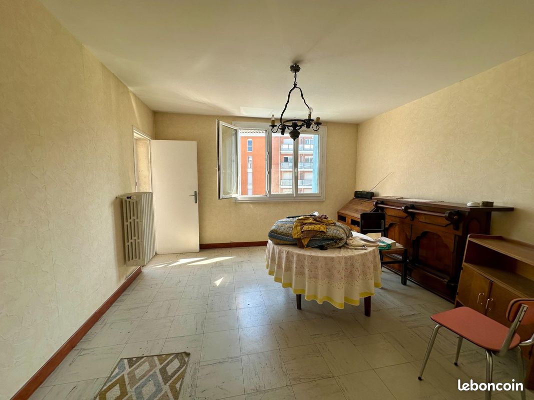Appartement 3 pièces 57 m² · à Avignon · 57 m² · 105 000 €