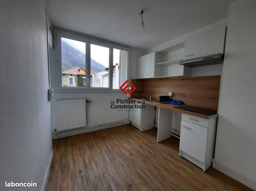 Appartement 4 pièces 68 m² · à Grenoble · 68 m² · 916 €/mois