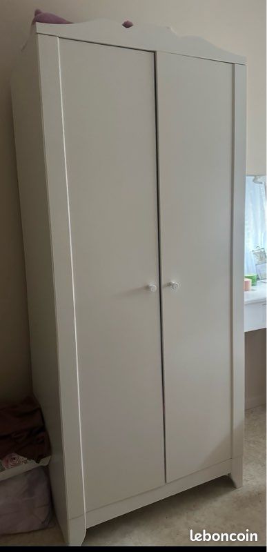 Vend armoire enfant (image 1)