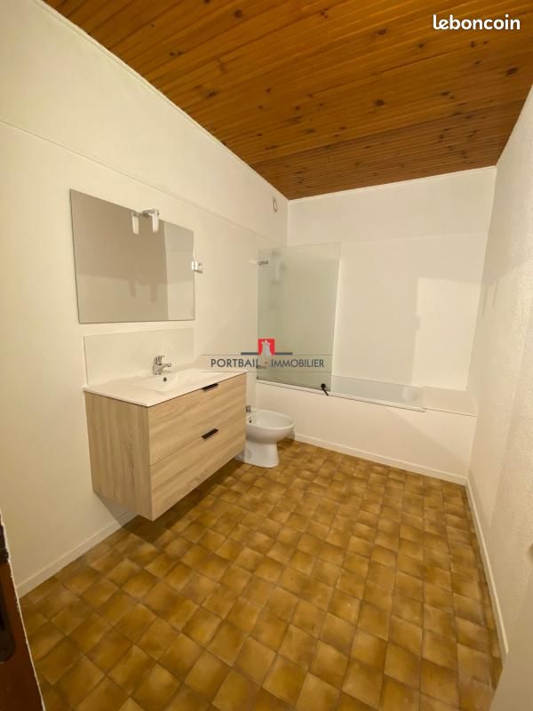 Appartement 3 pièces 103 m² - Blaye 33390 (image principale 11)