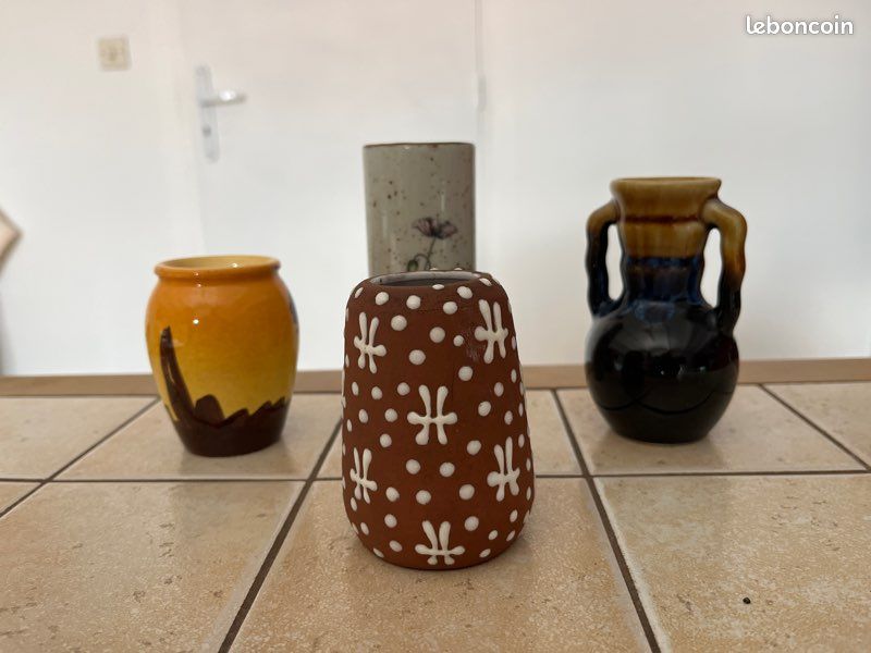 Lot de 4 petits vases (image 1)