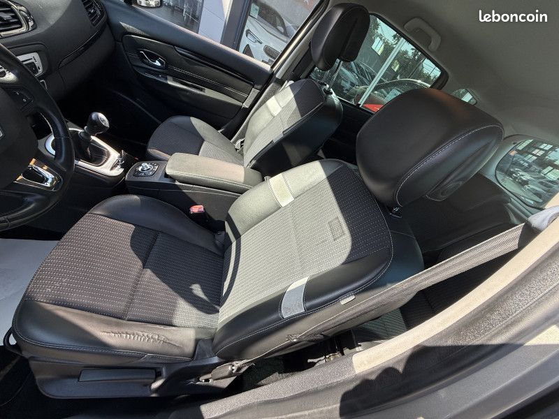 Renault SCENIC III 1.2 TCE 115CH ENERGY (image 15)