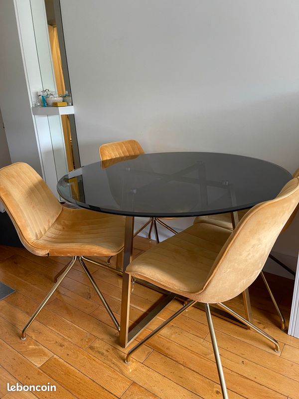 Table a manger made (image 1)