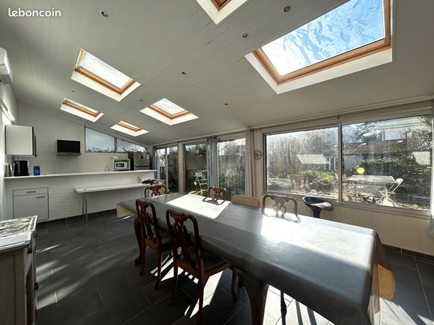 Maison 8 pièces 228 m²