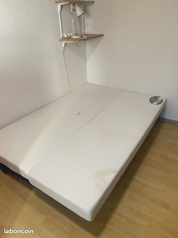 Urgent 🚨 clic clac bon état, matelas Bultex, housse de protection comme neuve (image 1)