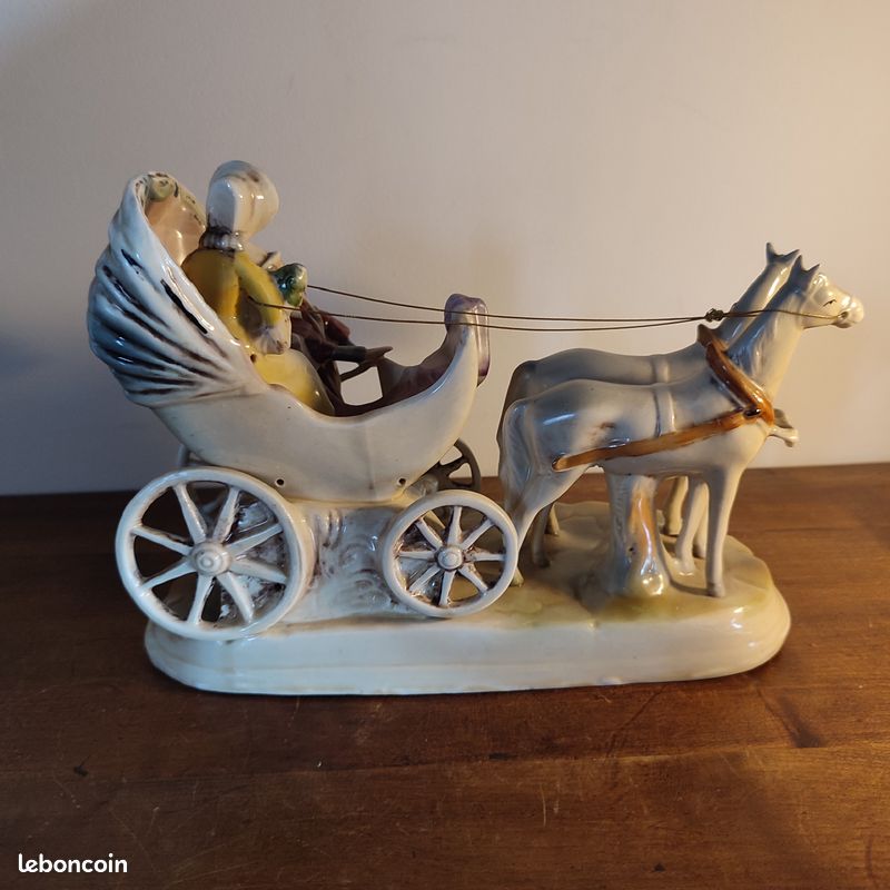 Figurine Porcelaine Allemande Gräfenthal - Calèche et Chevaux (RDA) (image 4)