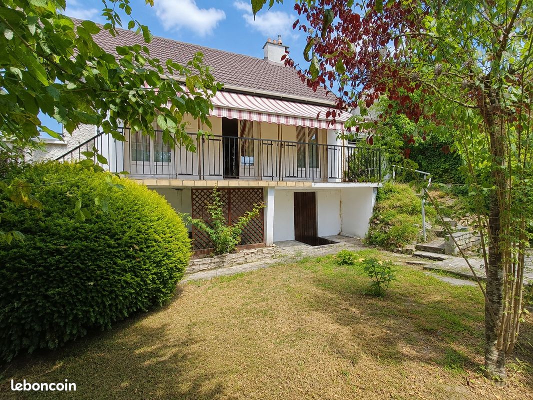 Maison 6 pièces 121 m² · à Vaux-le-Pénil · 121 m² · 280 000 €