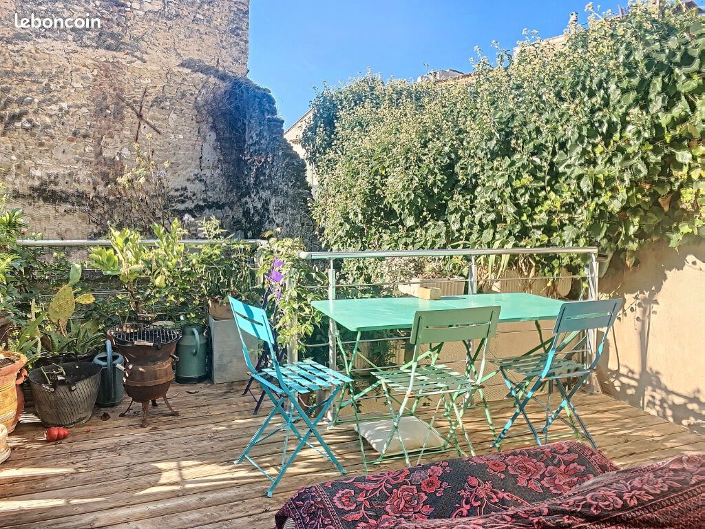 Maison 7 pièces 175 m² · à Cucuron · 175 m² · 489 000 €