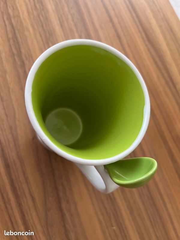 Tasse avec cuillère (image 2)