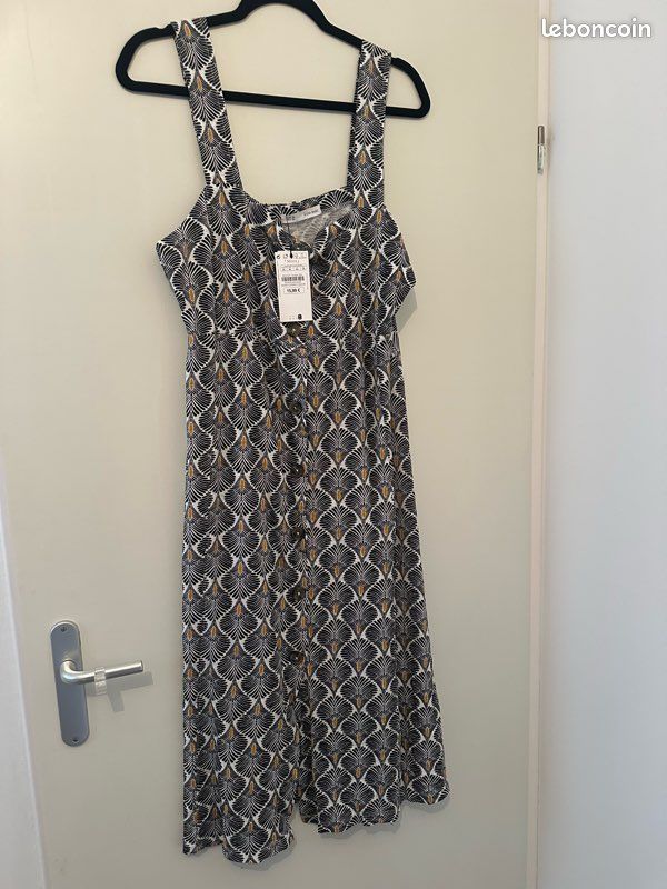 Robe longue taille XL (image 1)