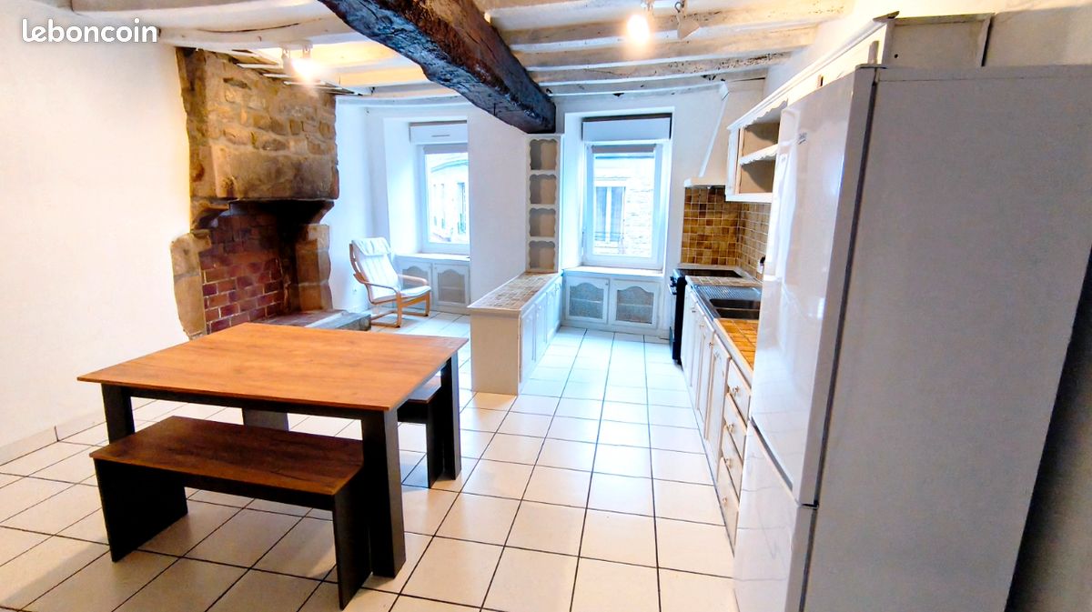 Appartement 3 pièces 75 m² · à Tréguier · 75 m² · 740 €/mois