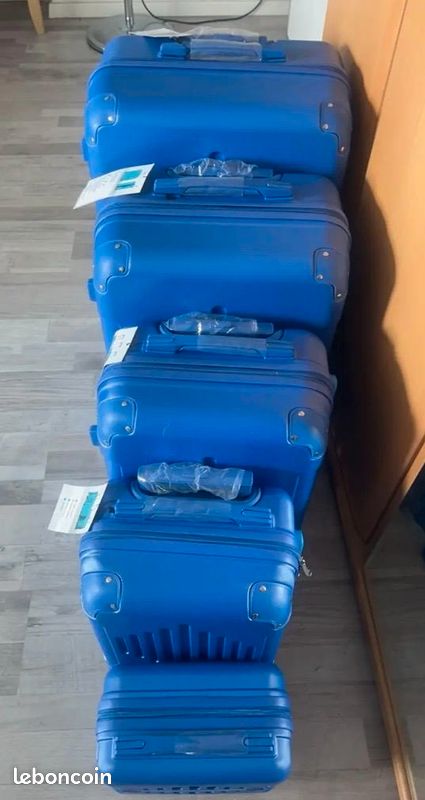Set de 5 Valise Bleu Neuf Jamais Utilisé (image 2)