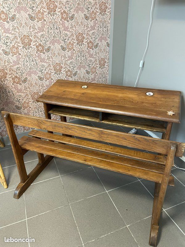 Bureau ancien d’écolier vintage (image 1)