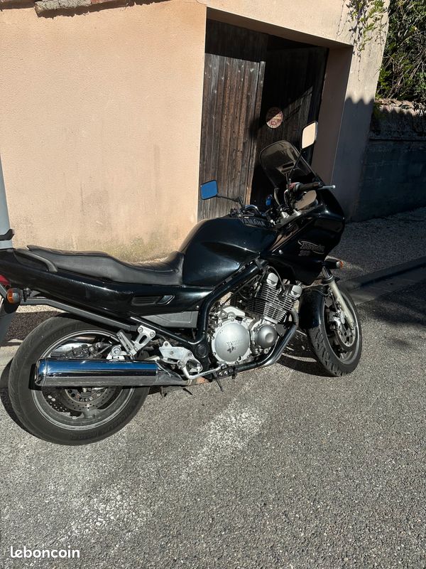 Vend yamaha xjs 900 diversion (image 1)