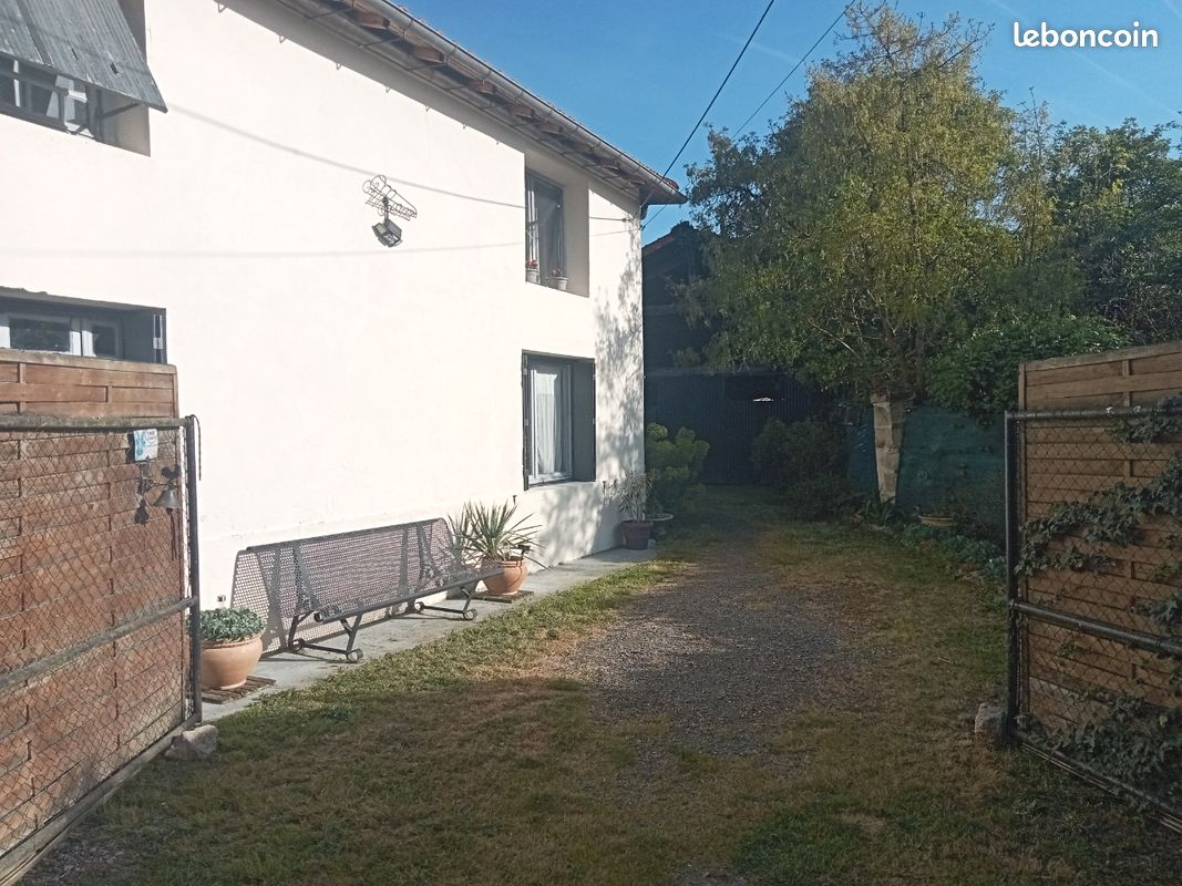 Maison 5 pièces 165 m² · à Génissac · 165 m² · 195 000 €