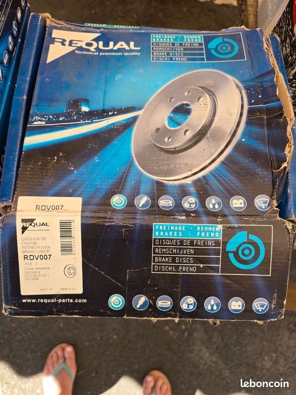 Disques de freins avant RDV007 (image 1)