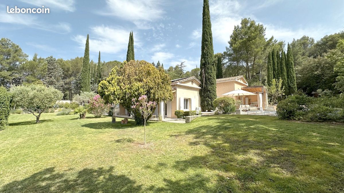 Maison 10 pièces 281 m² · à Aix-en-Provence · 281 m² · 1 790 000 €