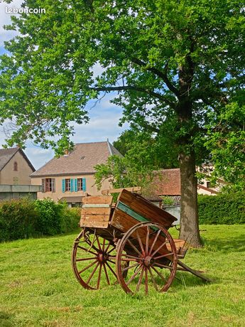 Vends maison 240 m2 avec dependances et terrain de 1660 m2 en auvergne