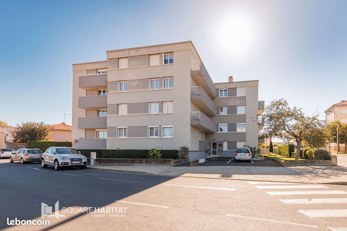Appartement 2 pièces 42 m² · à Issoire · 42 m² · 56 000 €