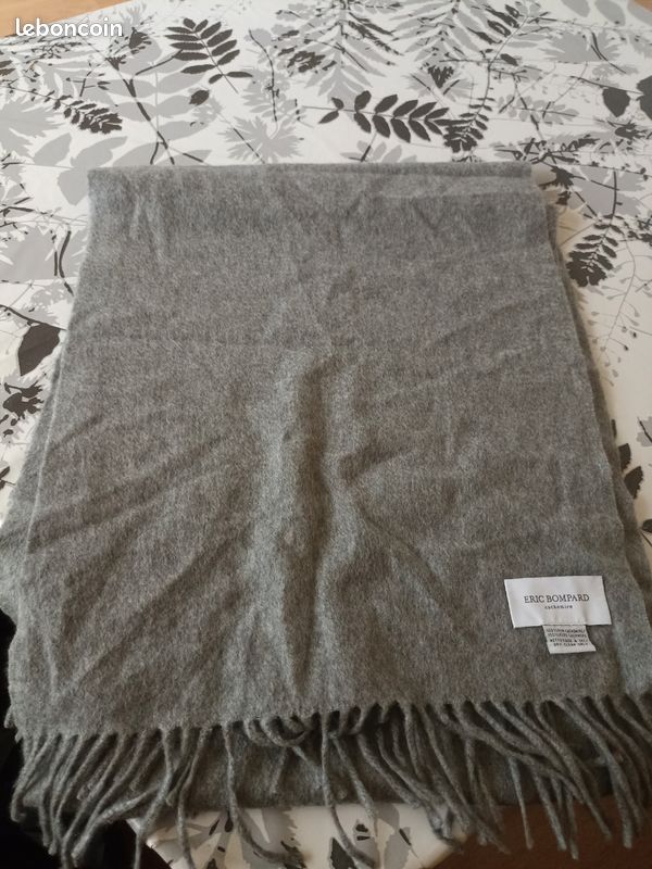 Écharpe Éric Bompard cachemire Accessoires Bagagerie