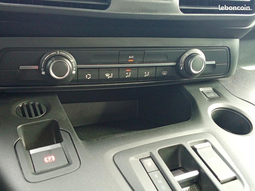 CITROEN BERLINGO e-Taille M 136 ch 50kWh Automatique Feel (image 13)