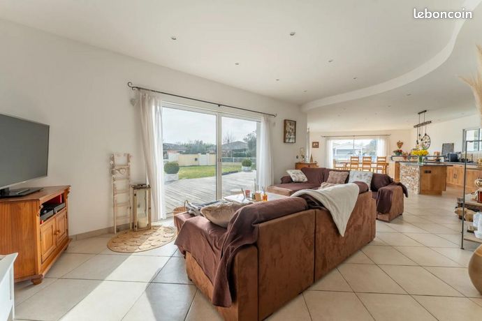 Maison 8 pièces 170 m²
