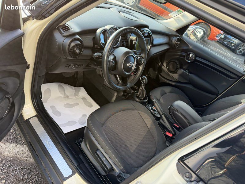 Mini Cooper 136 cv bva 5 portes (image 4)