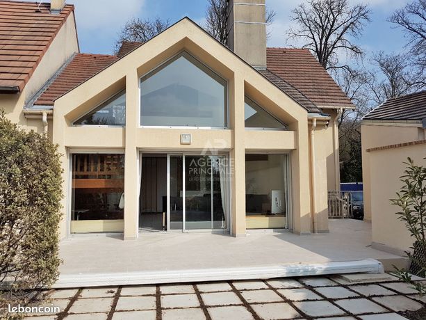 Maison 5 pièces 151 m²