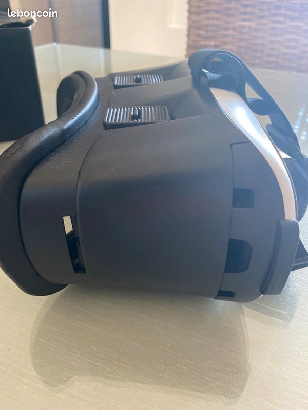 Casque VR inclus avec ça boîte d’origine (image 4)