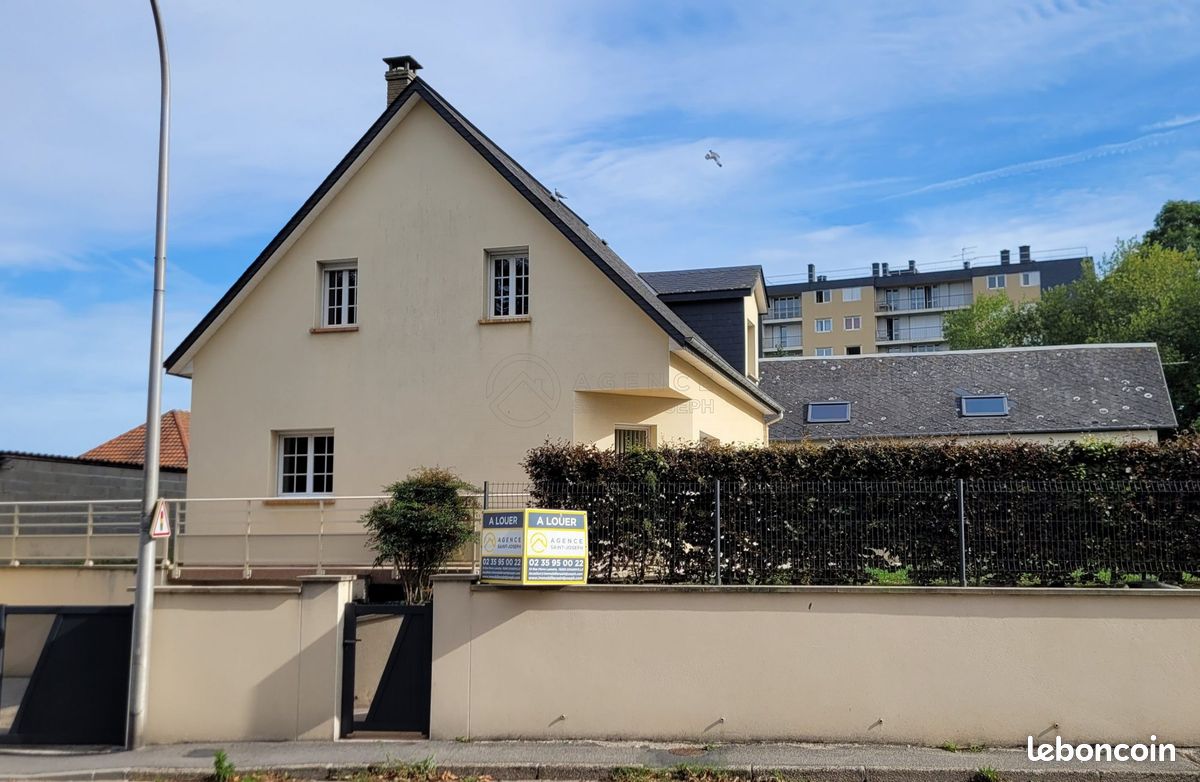 Maison 5 pièces 100 m² · à Yvetot · 100 m² · 1 100 €/mois