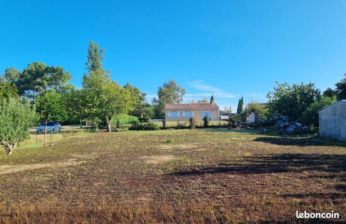 Terrain 950 m² Langon · 74 000 €