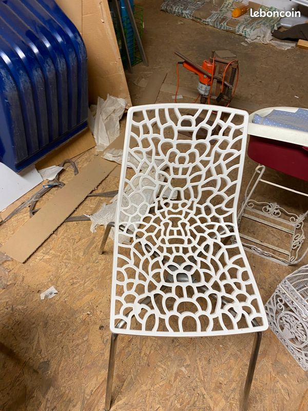 Chaise (image 2)