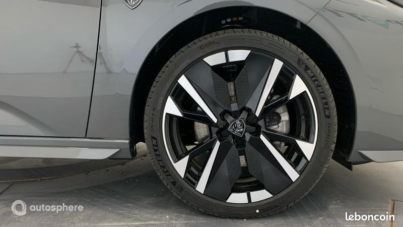 Peugeot 308 1.2 Hybrid 145ch GT e-DCS6 (image 20)