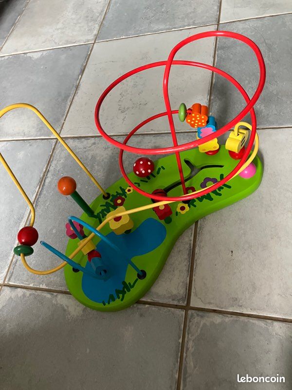 Jouet en bois (image 1)