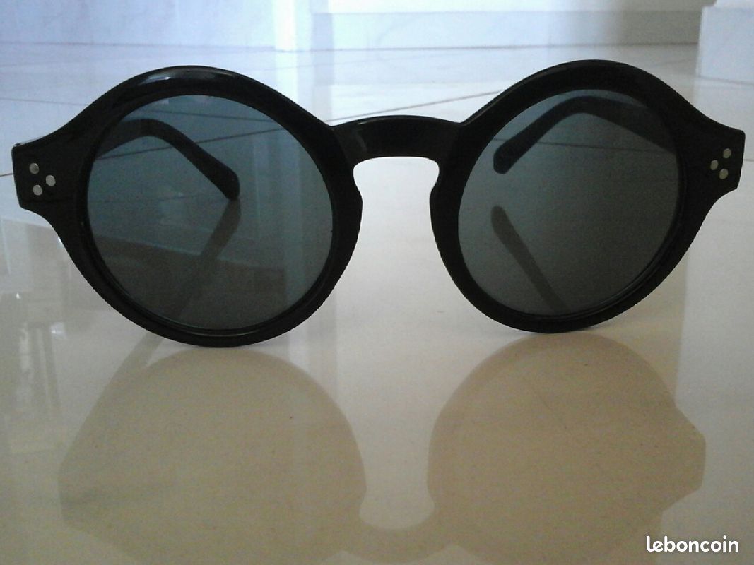 Lunettes de soleil (image 1)