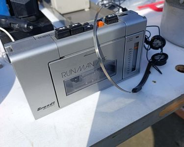Sony Walkman WM-701C Vintage, Lecteur K7 Portable Rétro! (Gebraucht) in Cernier für CHF 161