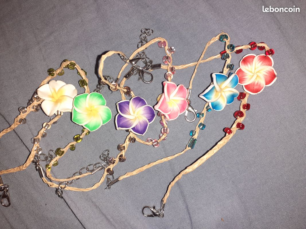 Bracelets fleurs (image 1)