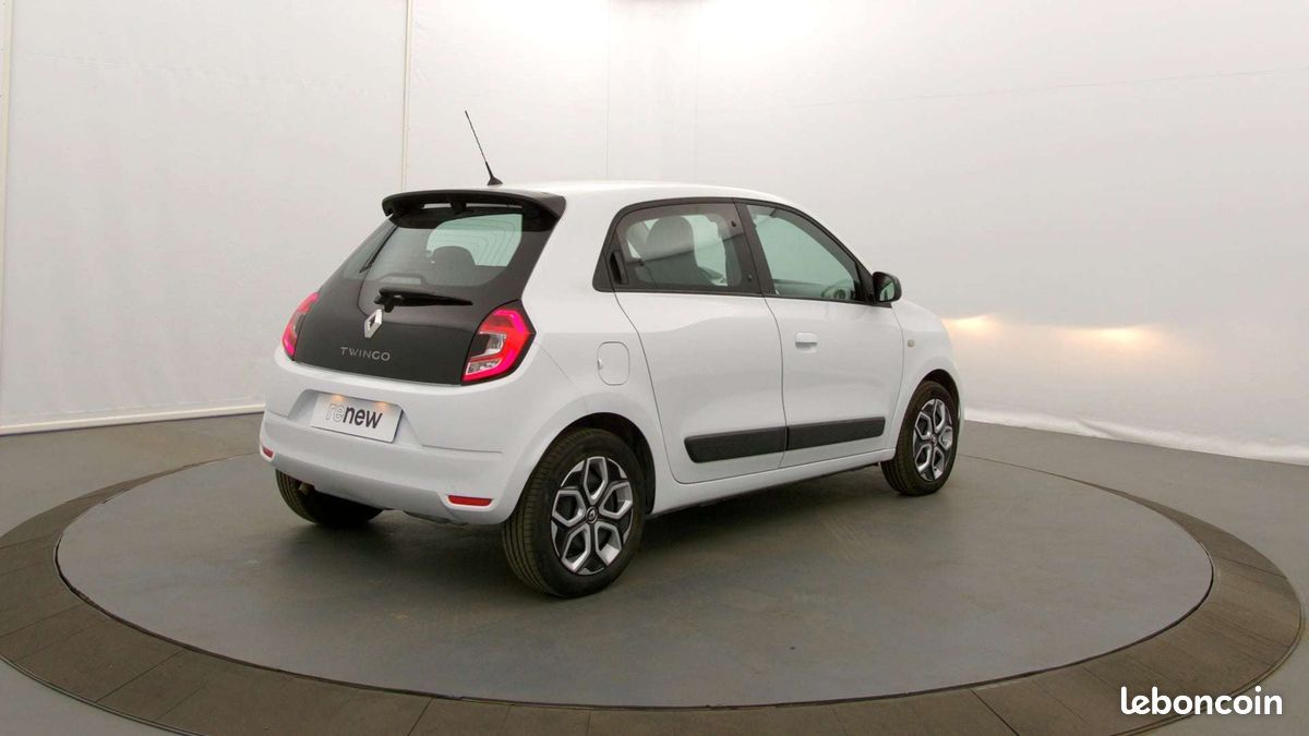 Renault twingo iii sce 65 equilibre (image 26)