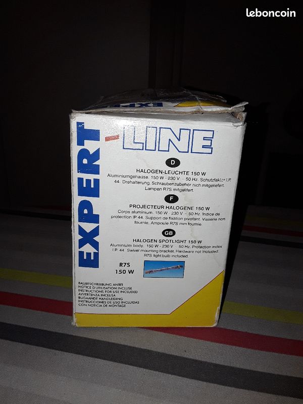 Projecteur halogène 150W blanc neuf dans son emballage (image 2)