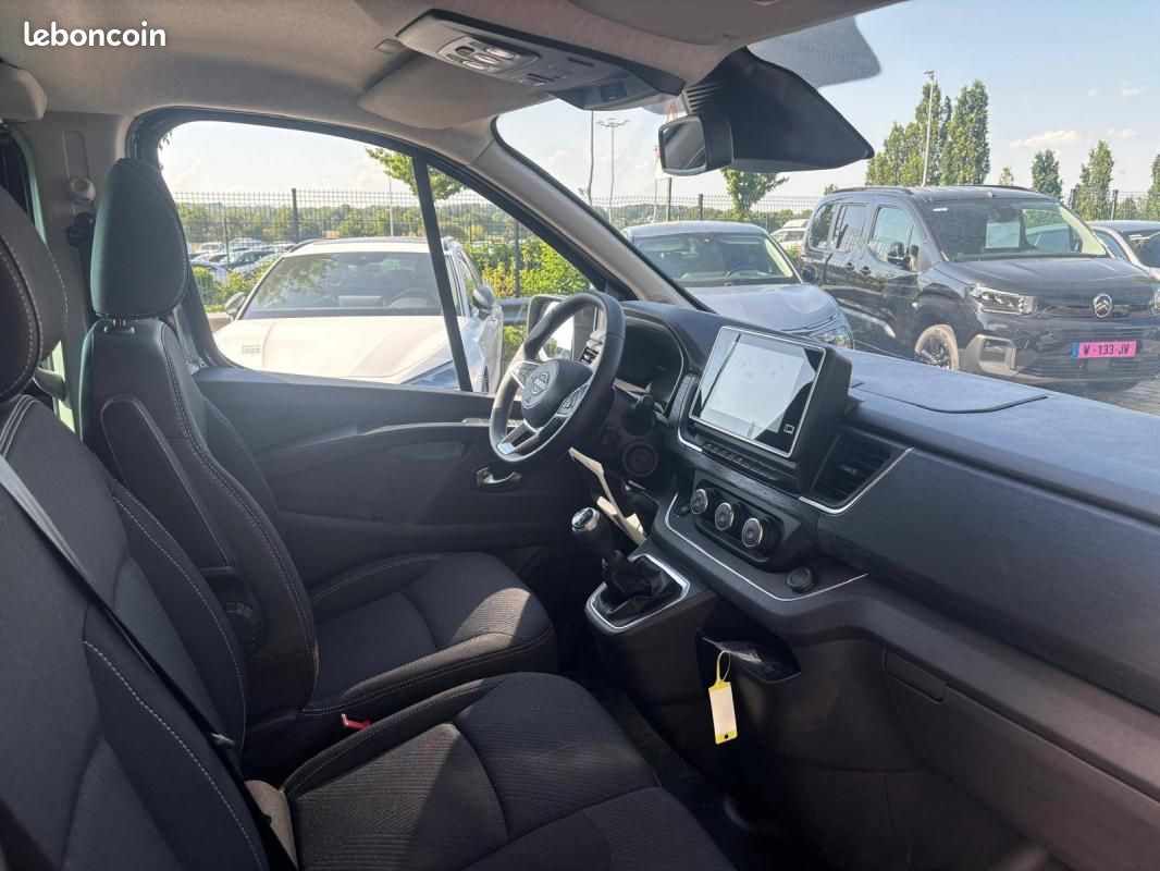 Nissan Primastar COMBI L1H1 3.0t 2.0 dCi 150 S/S BVM Tekna (image 8)